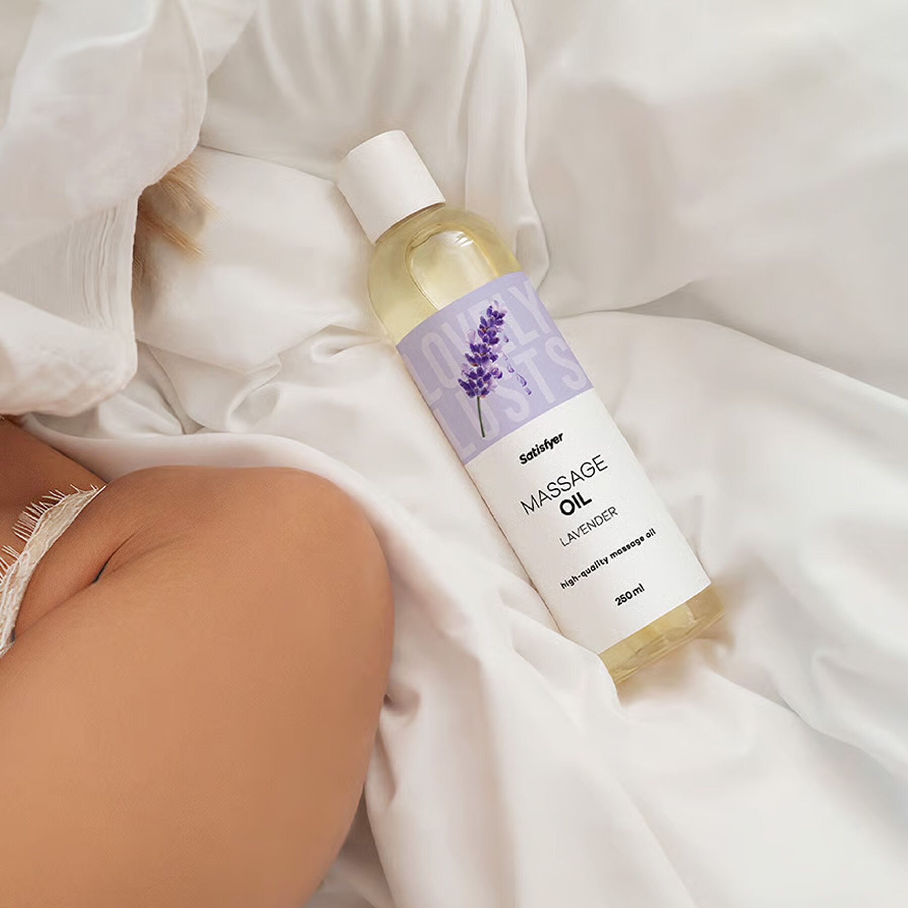 Масажна олія Satisfyer Massage Oil Lavender 250 мл