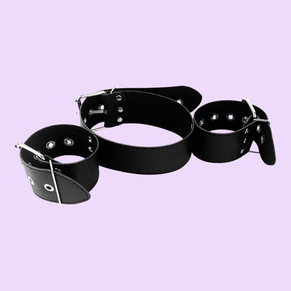 Нашийник з наручниками із натуральної шкіри Art of Sex