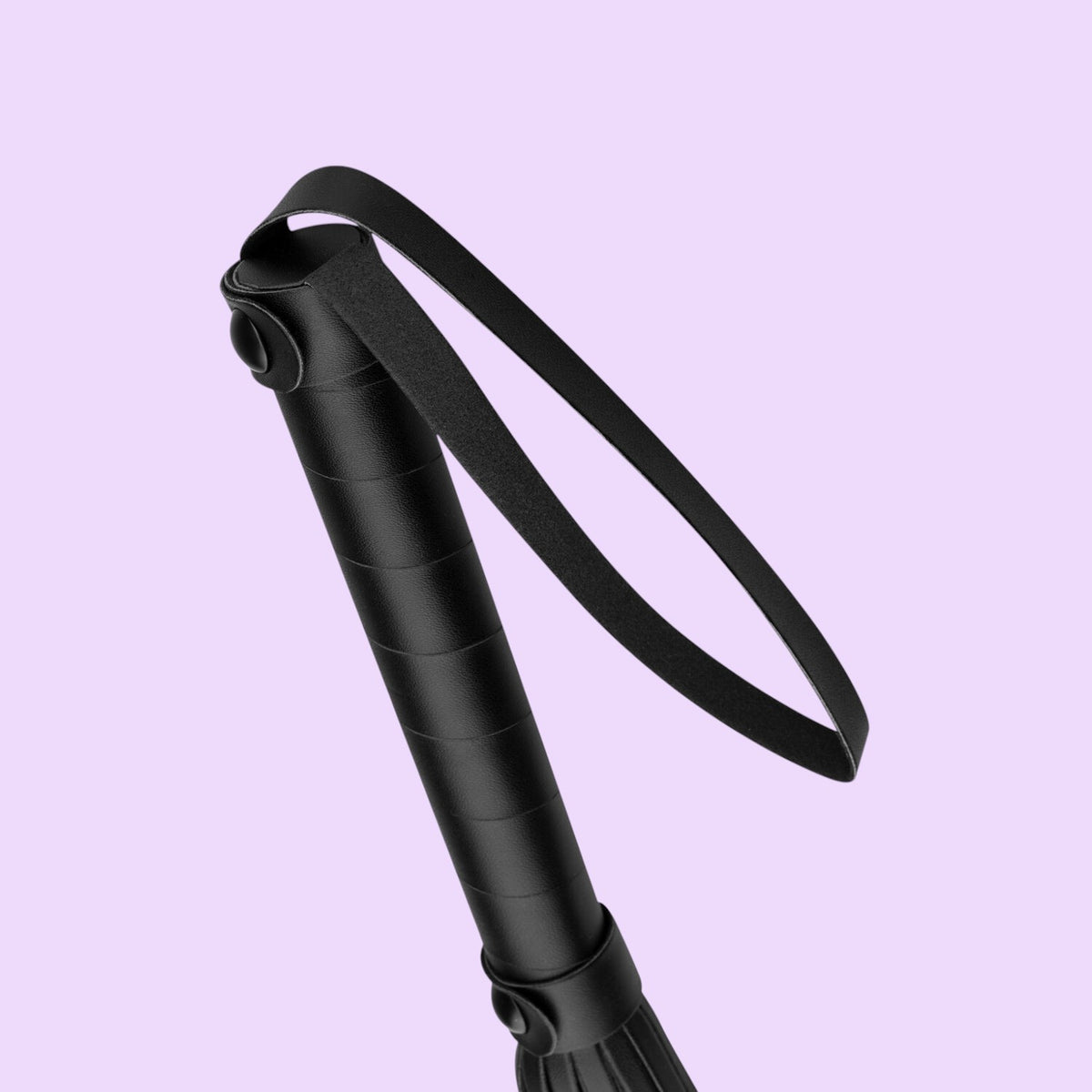 Флогер Bedroom Fantasies: Faux Leather Flogger