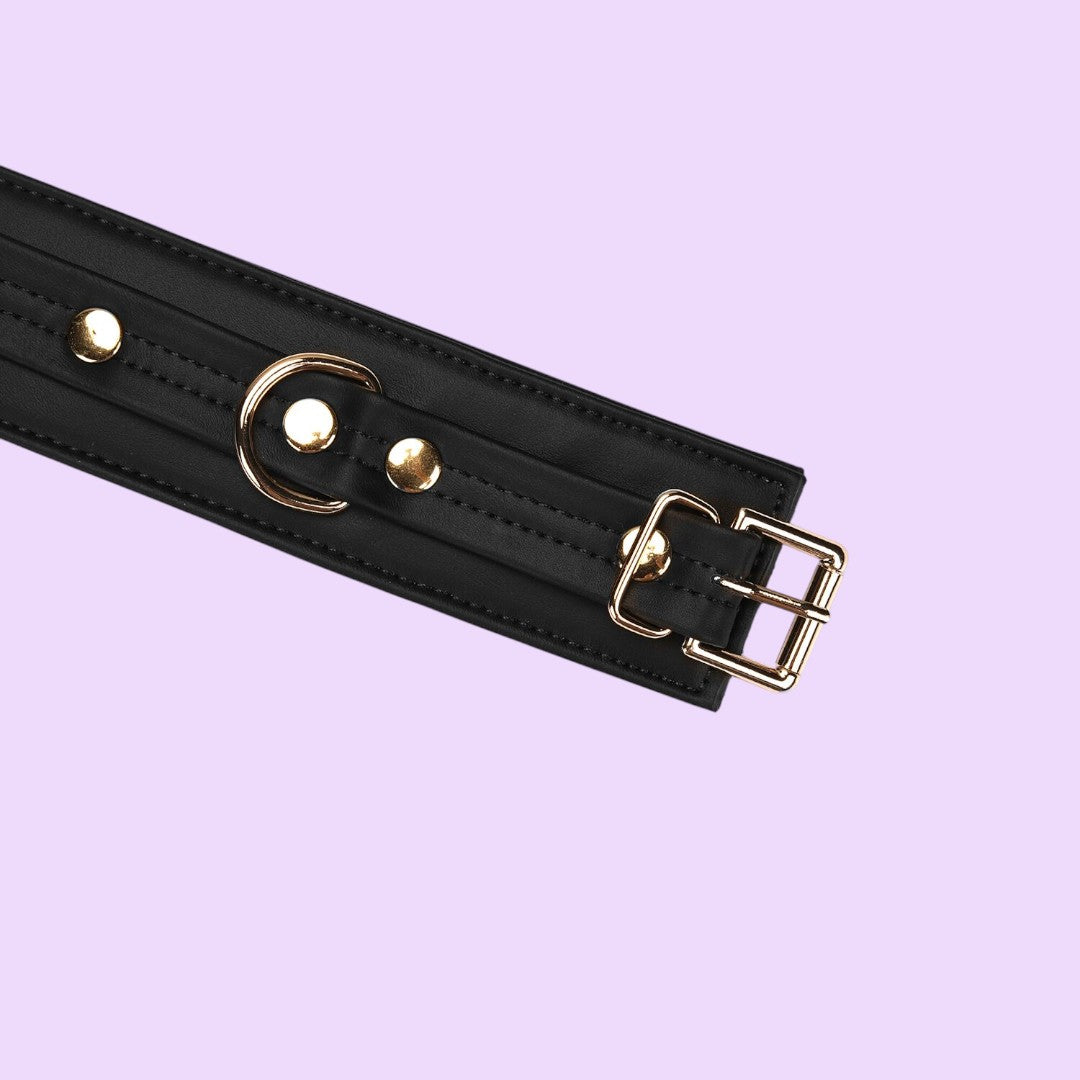 Наручники з ланцюжком Liebe Seele Black Organosilicon Wrist Cuff, екошкіра