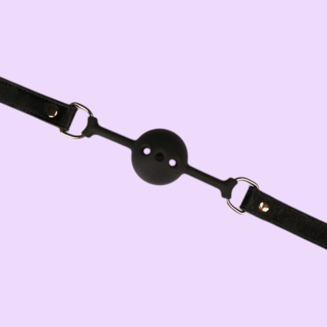 Повітропроникний кляп Liebe Seele Boudoir Amor Ball Gag Black, силіконова кулька 4,3 см