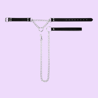Нашийник з повідцем Bedroom Fantasies: Collar with Chain - Silver